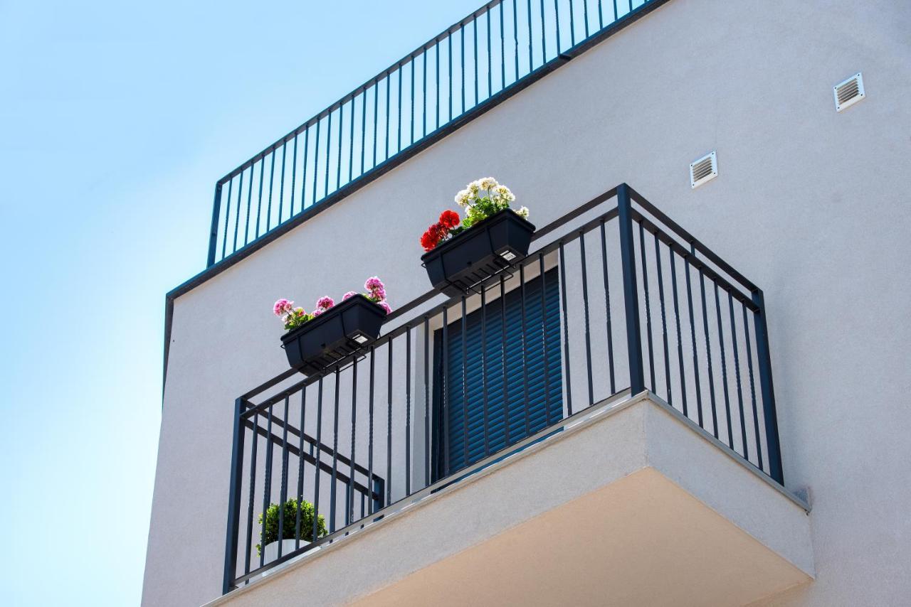 Luxury Apartments Azalea Sibenik Bagian luar foto